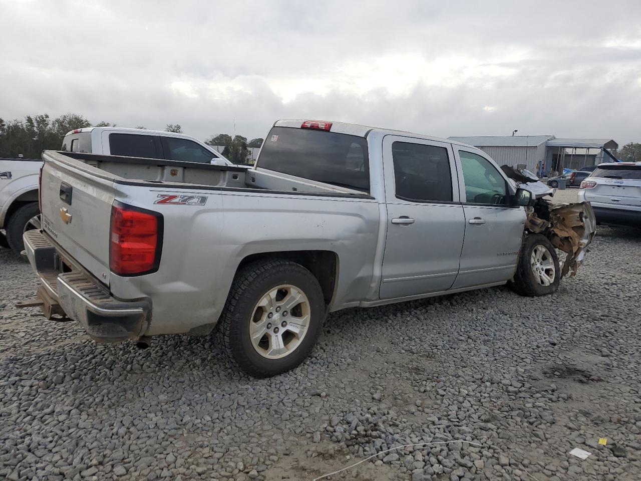 2015 Chevrolet Silverado - Image 3
