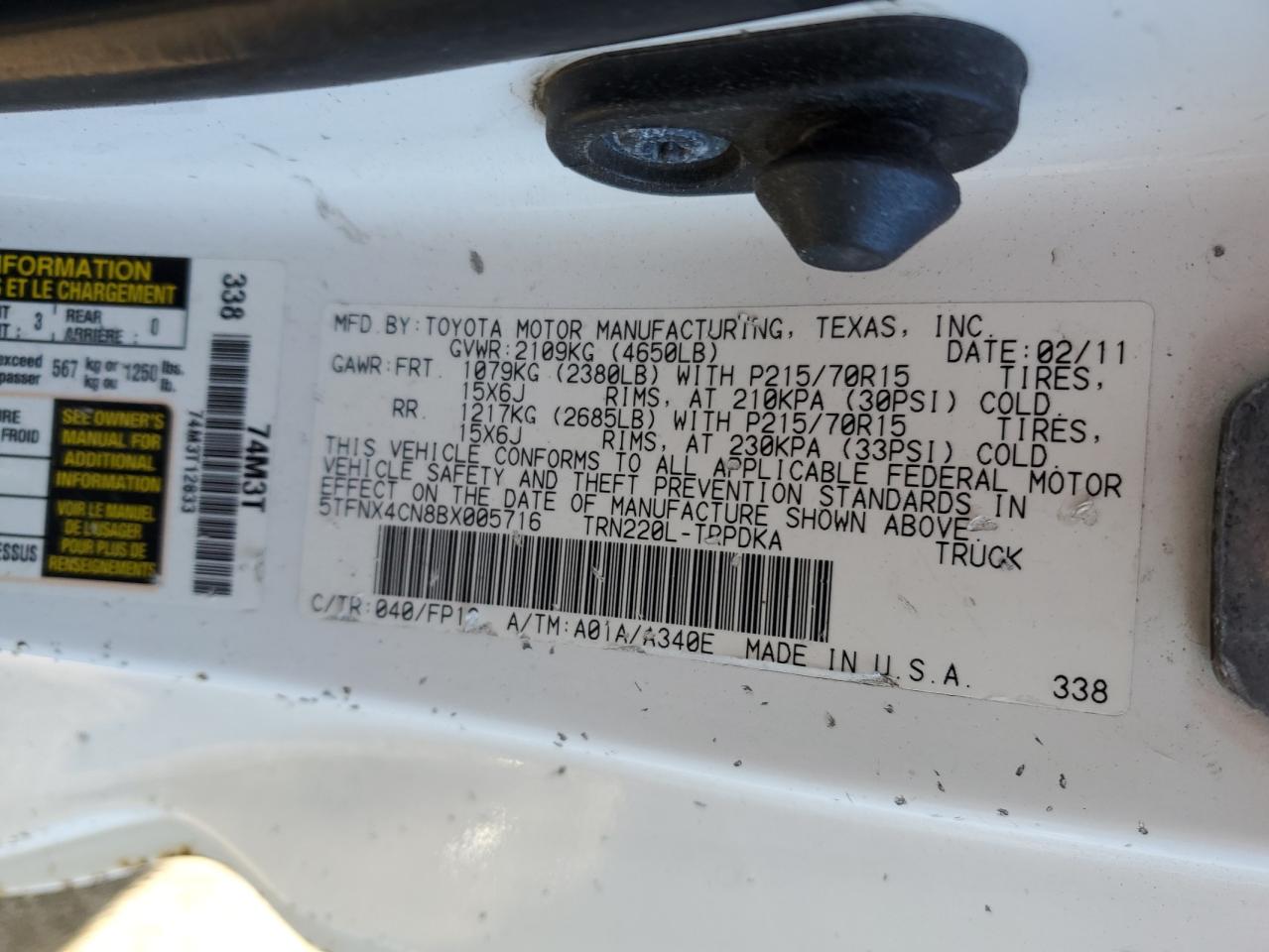 2011 Toyota Tacoma - Image 13