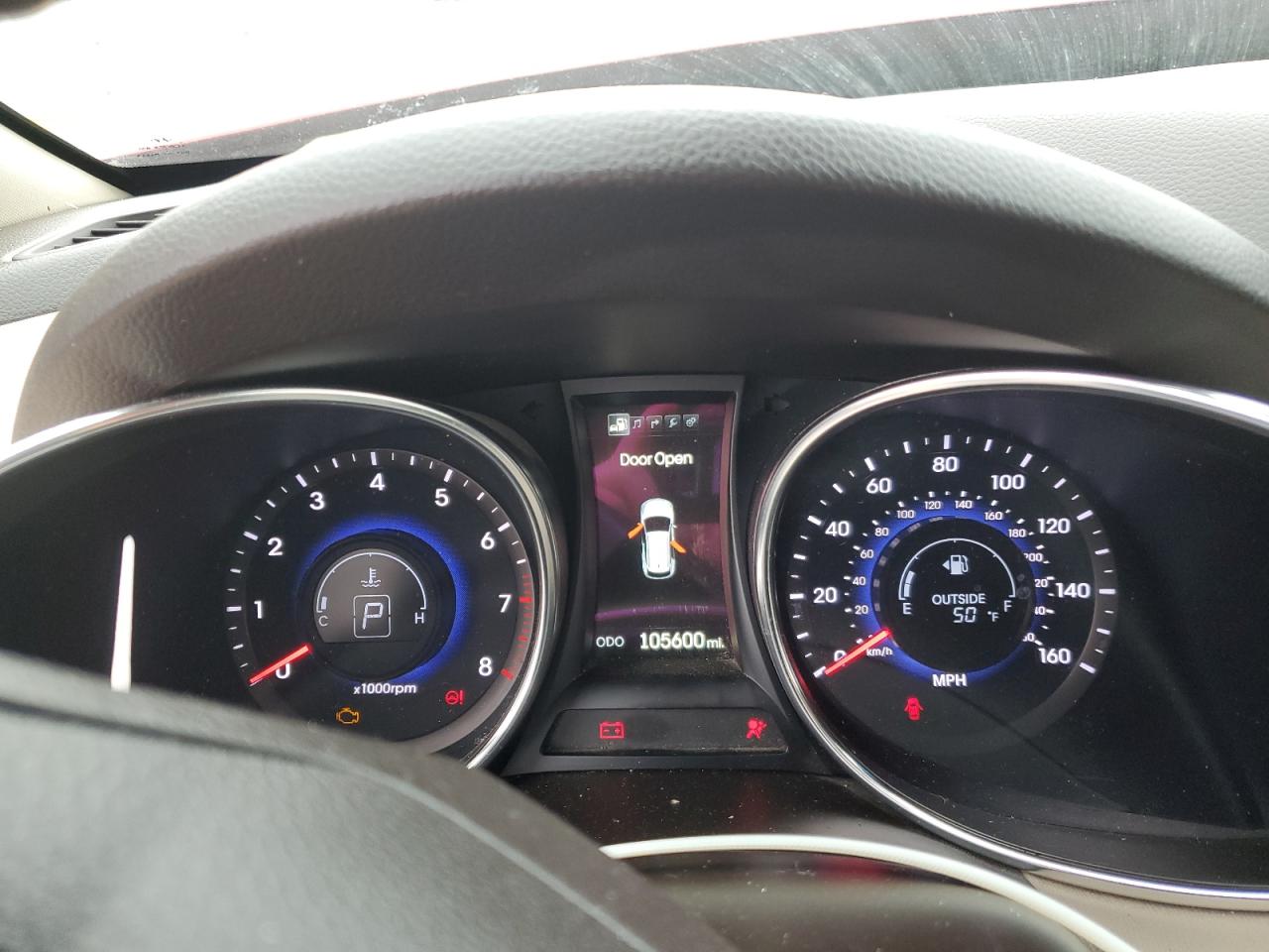 2016 Hyundai Santa Fe - Image 9