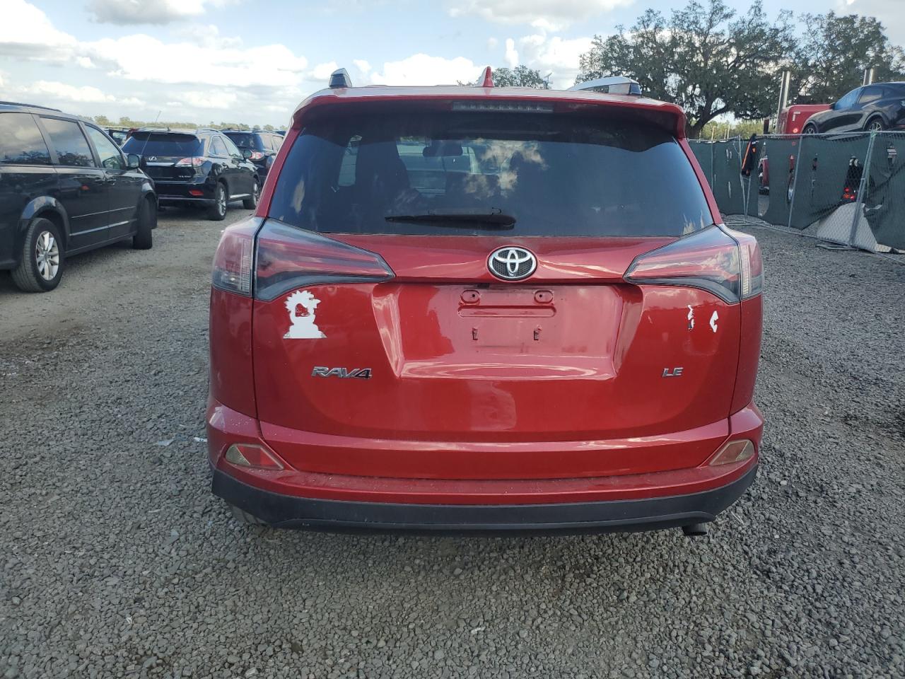 2017 Toyota Rav4 Le VIN: JTMZFREV7HJ122830 Lot: 80449404