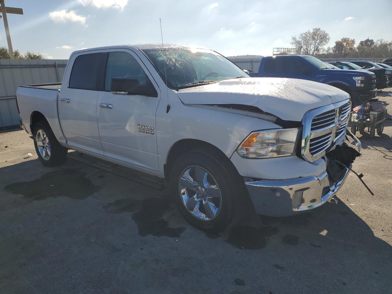 2017 RAM 1500 - Image 4