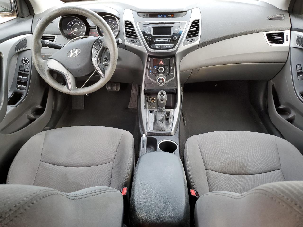 2014 Hyundai Elantra - Image 8