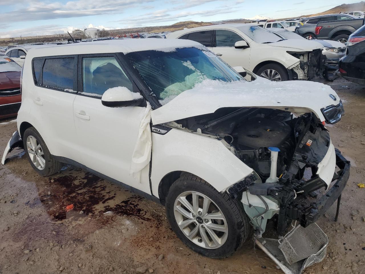 VIN KNDJP3A50H7411297 2017 KIA SOUL no.4