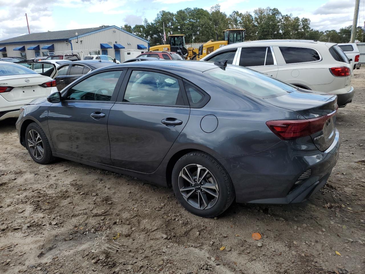 VIN 3KPF24AD1RE740299 2024 KIA FORTE no.2