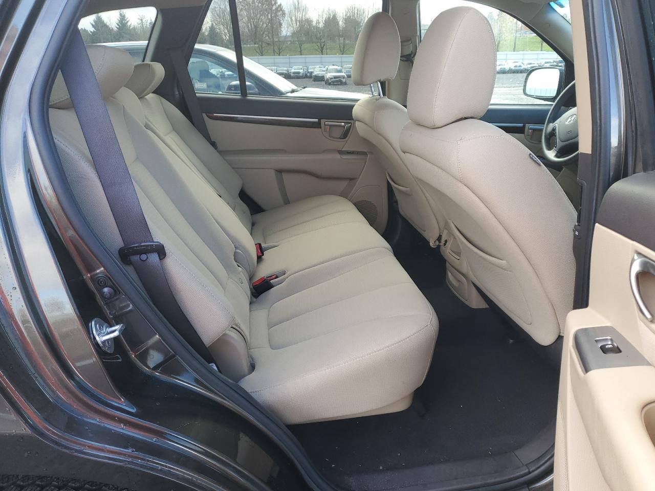 2011 Hyundai Santa Fe - Image 11