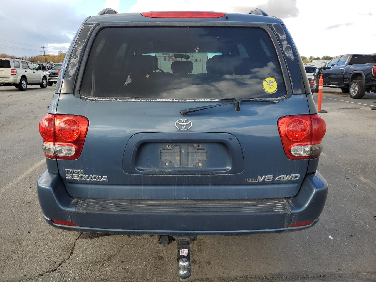 2005 Toyota Sequoia Sr5 VIN: 5TDBT44A15S233318 Lot: 76667334