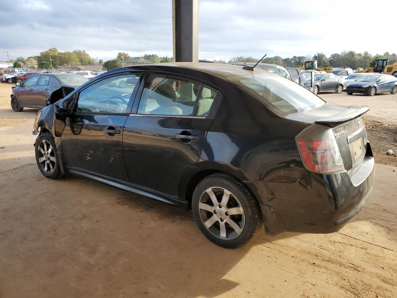 2012 Nissan Sentra - Image 2