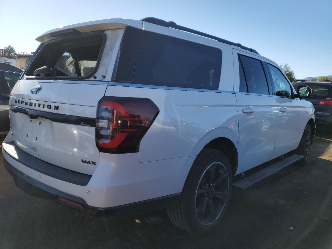 2022 Ford Expedition - Image 3