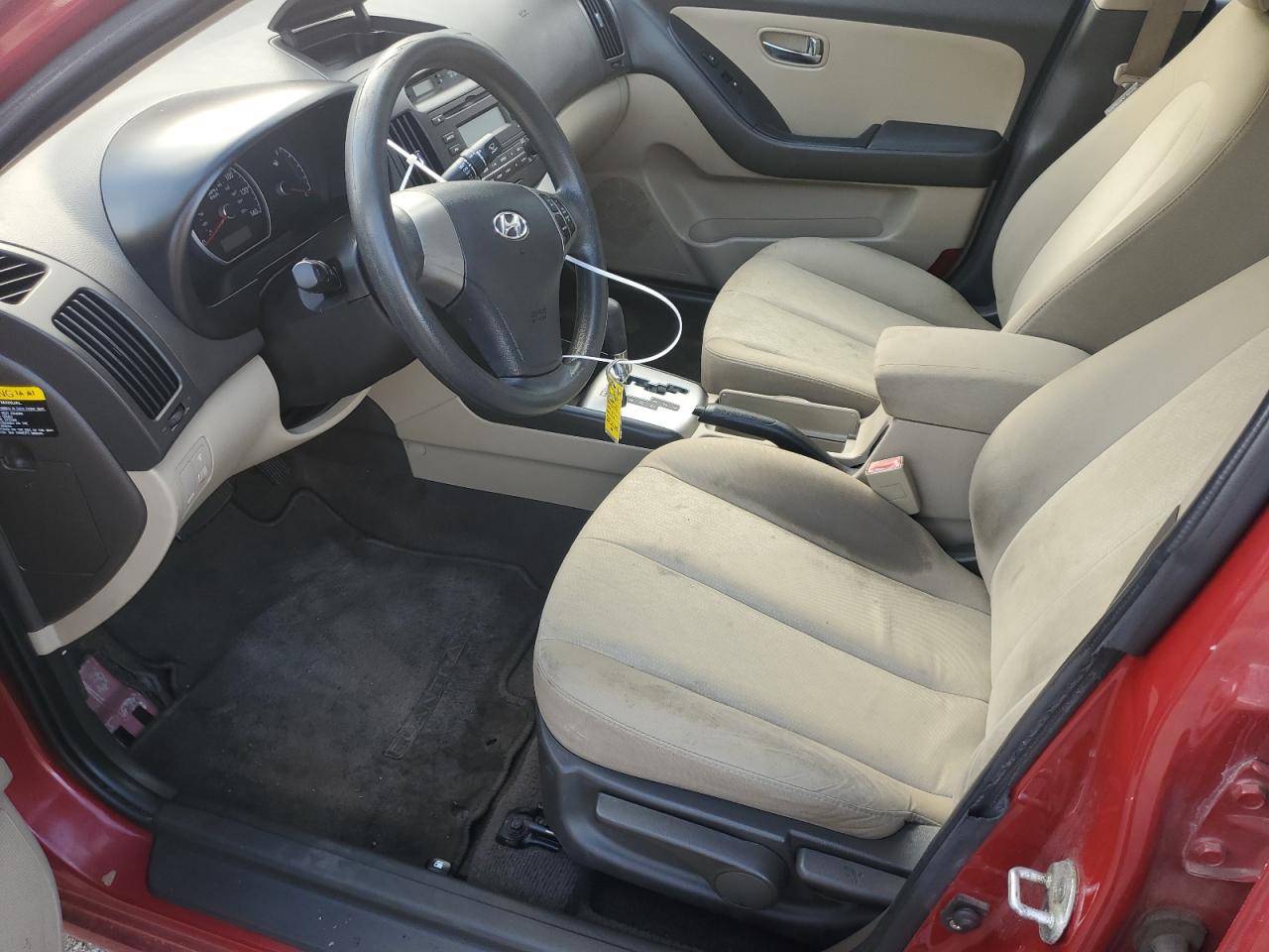 2010 Hyundai Elantra - Image 7