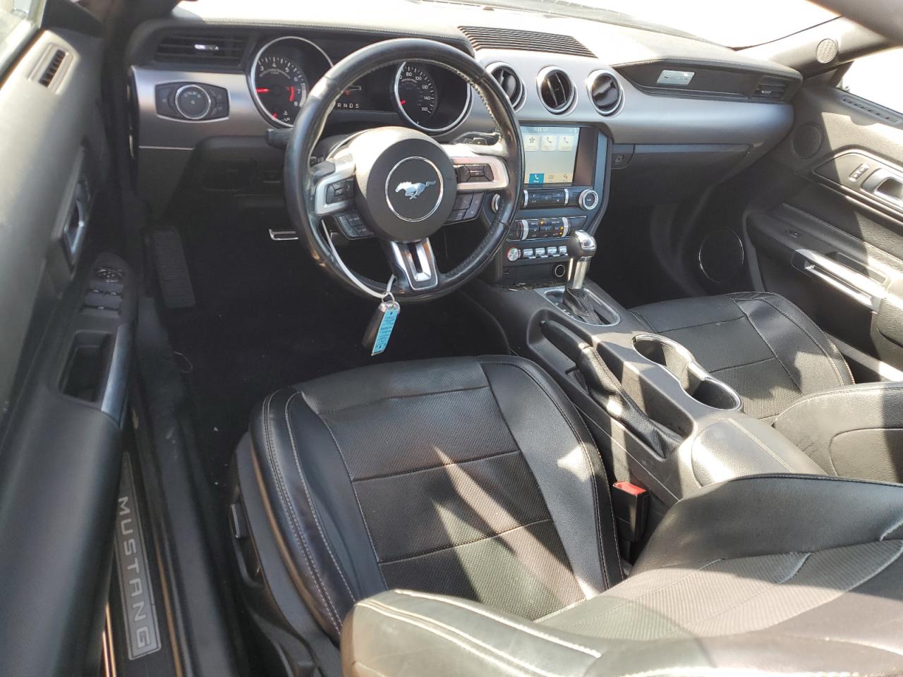 2019 Ford Mustang - Image 8