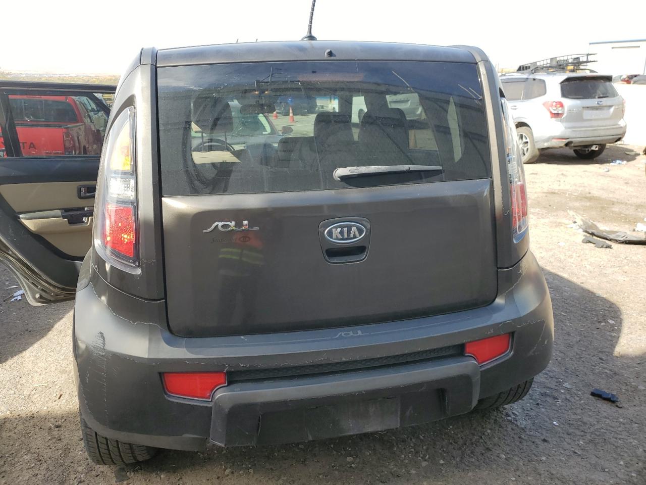 2011 Kia Soul + VIN: KNDJT2A2XB7236169 Lot: 78652734