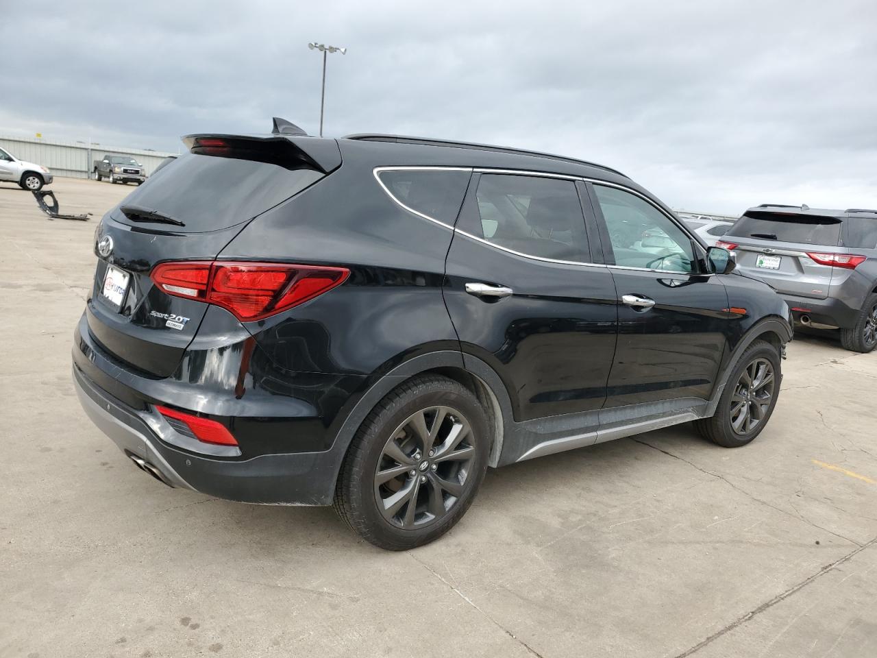2017 Hyundai Santa Fe - Image 3