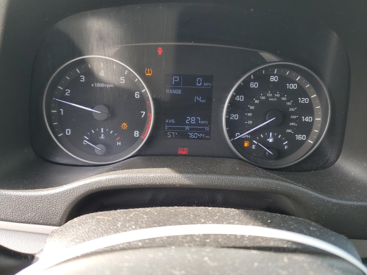 2017 Hyundai Elantra - Image 9