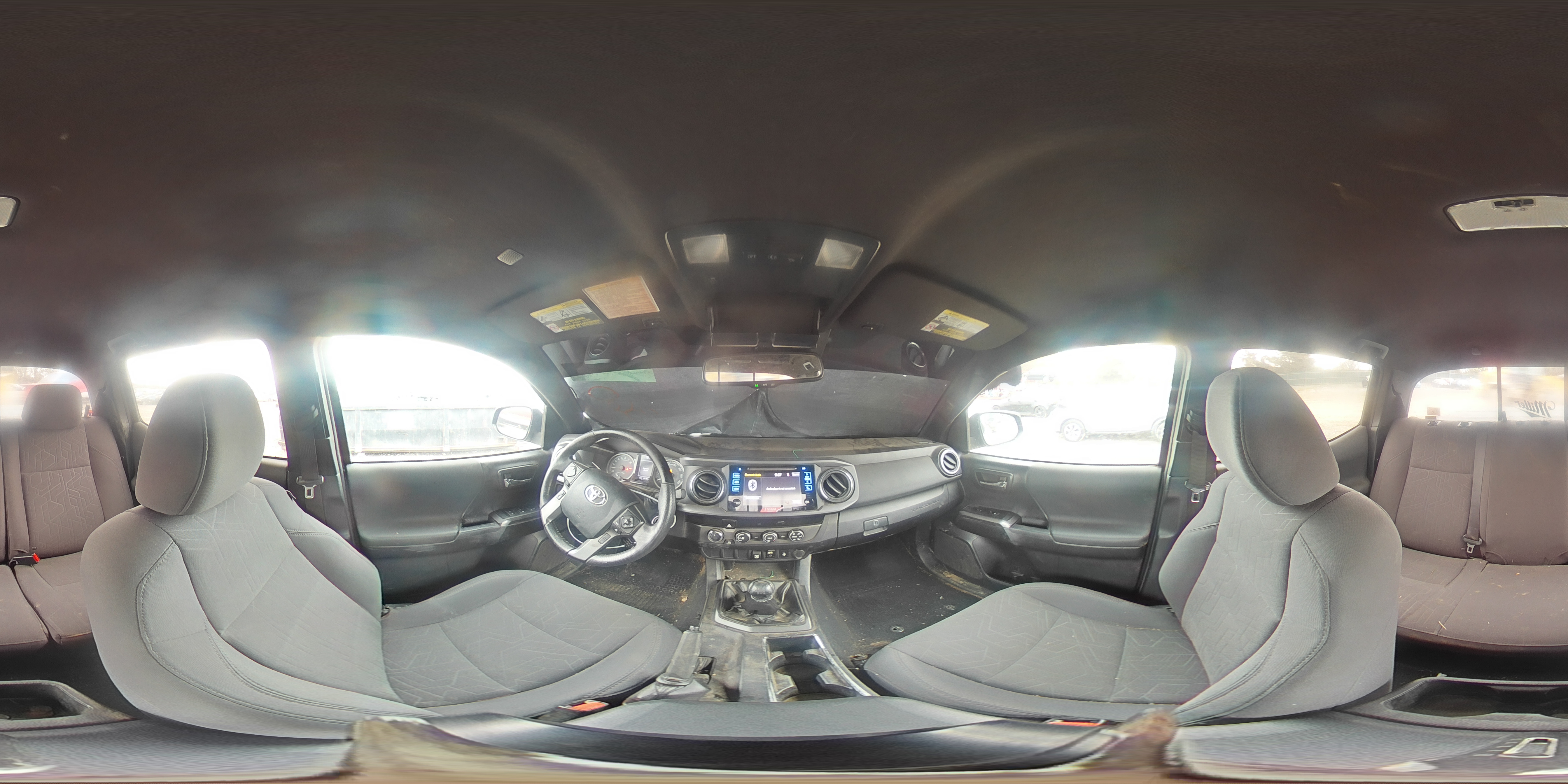 2019 Toyota Tacoma - Image 13