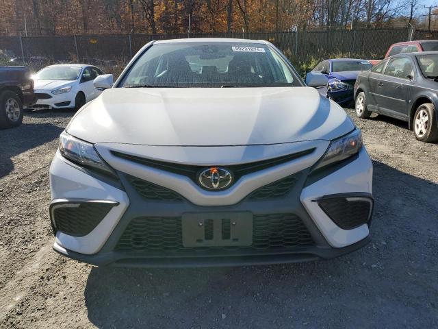  TOYOTA CAMRY 2022 Серый