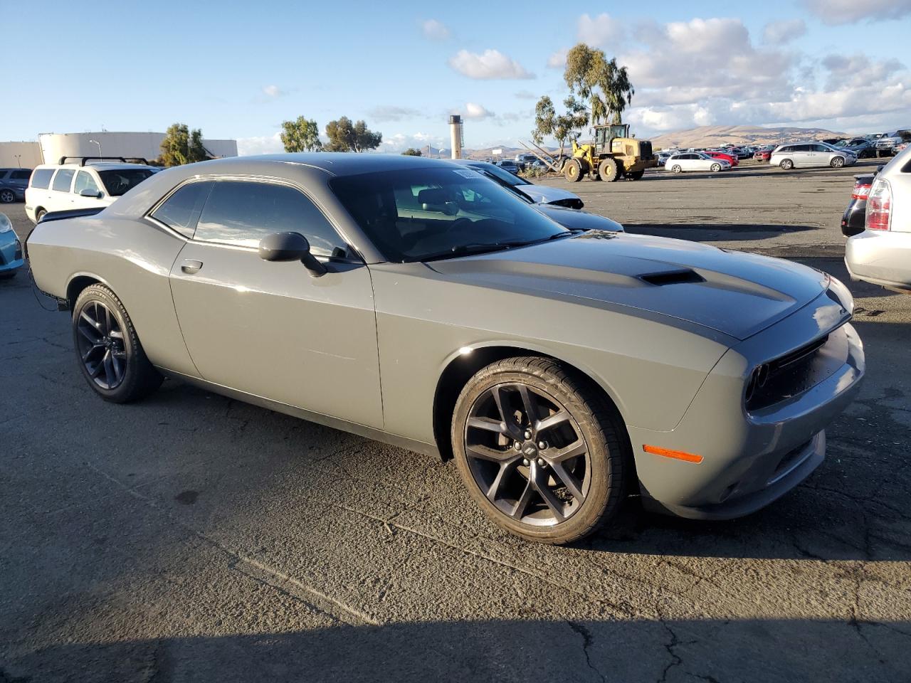 2019 Dodge Challenger - Image 4