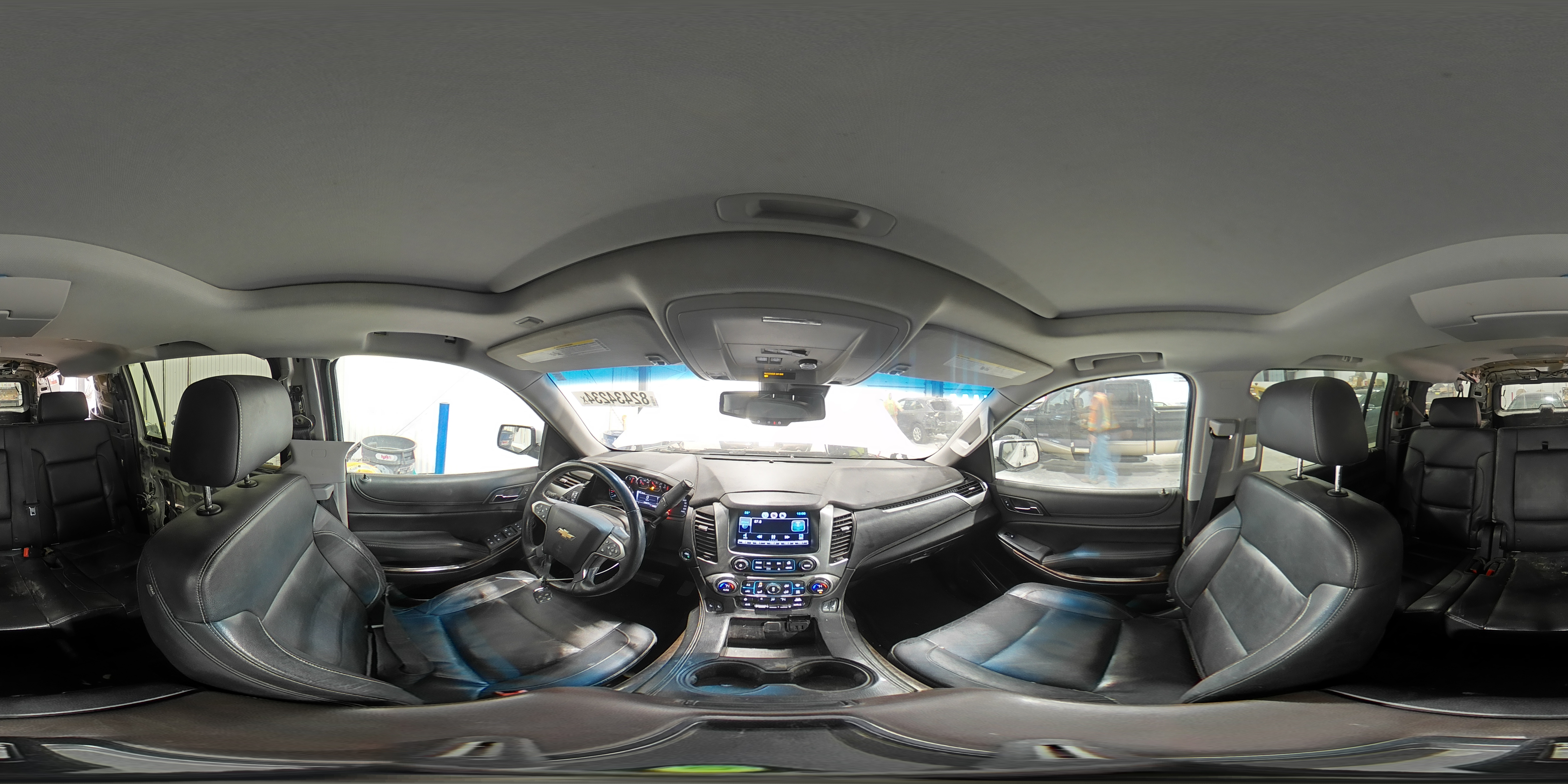 2015 Chevrolet Suburban - Image 14