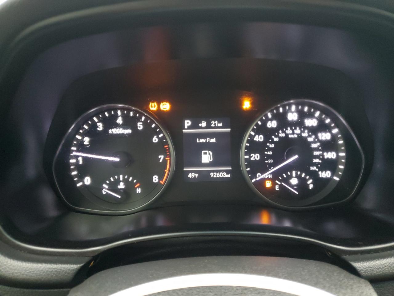 2018 Hyundai Elantra - Image 9