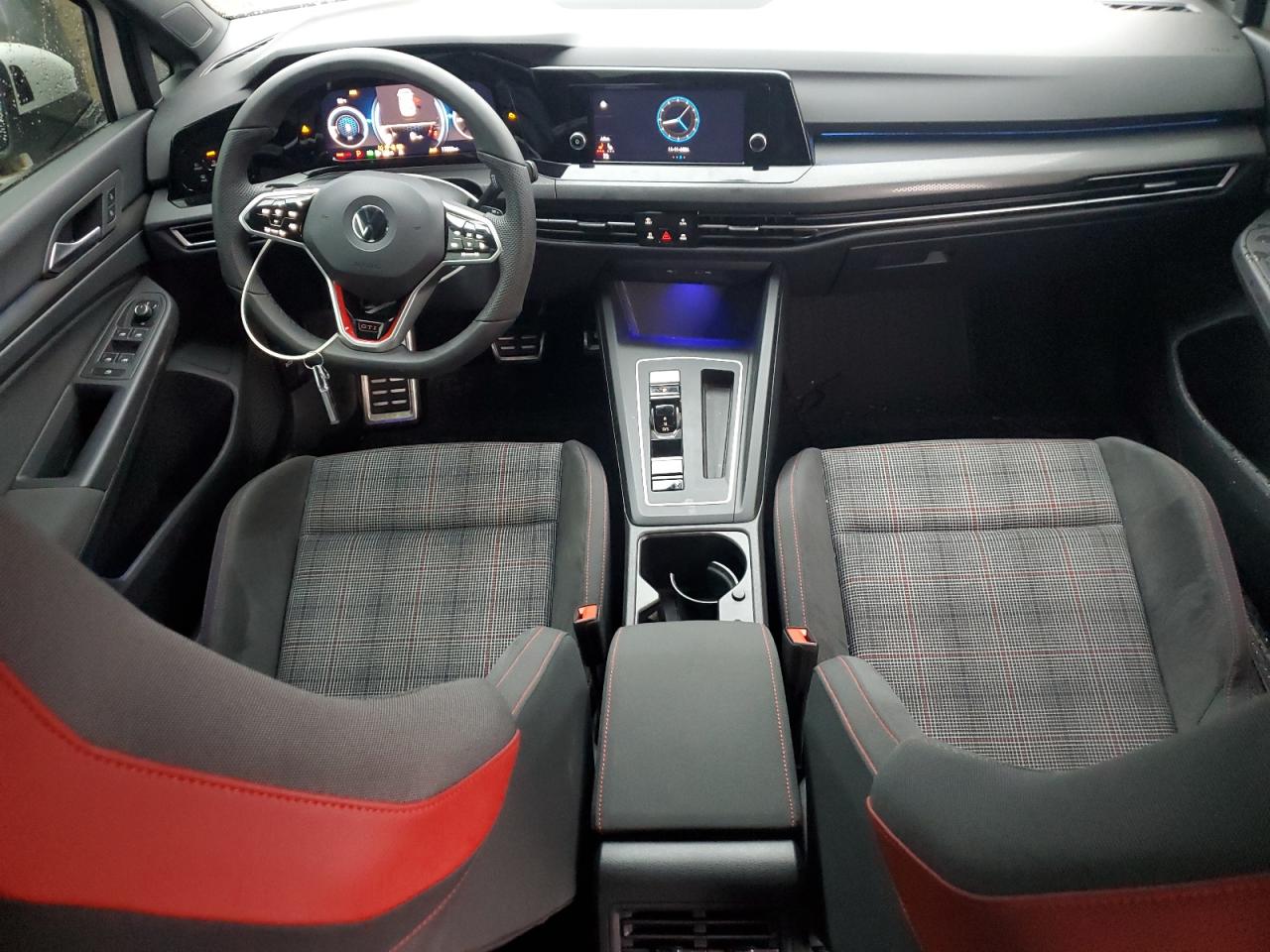 2022 Volkswagen GTI - Image 8