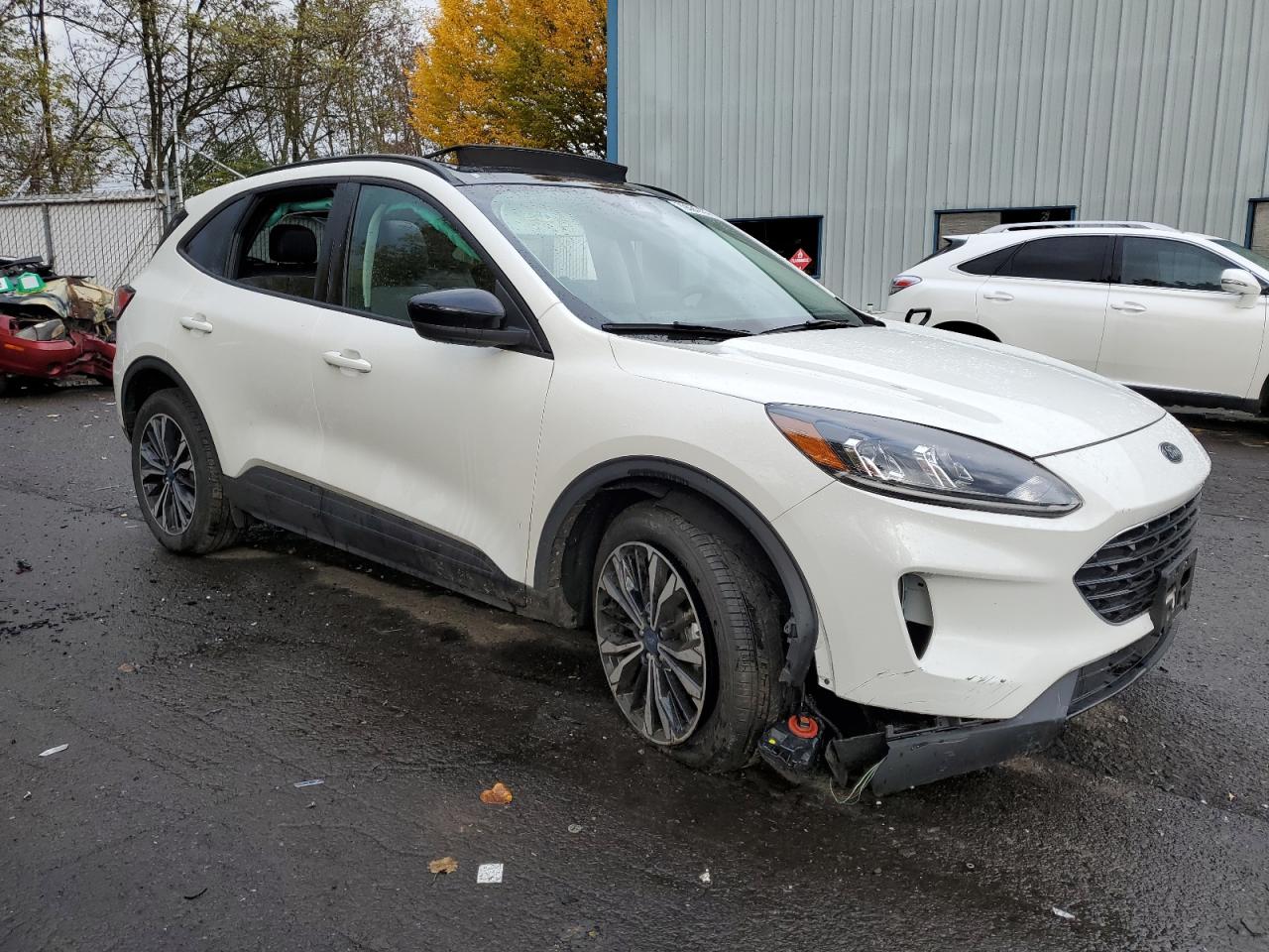 2022 Ford Escape - Image 4