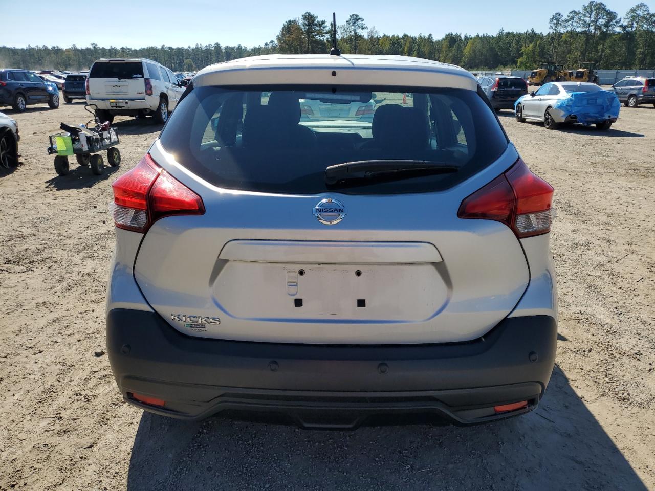 2020 Nissan Kicks S VIN: 3N1CP5BV3LL494704 Lot: 79679504