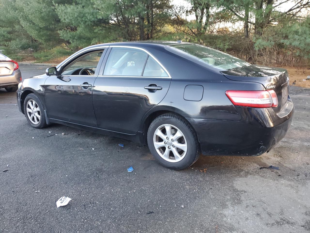 2011 Toyota Camry - Image 2