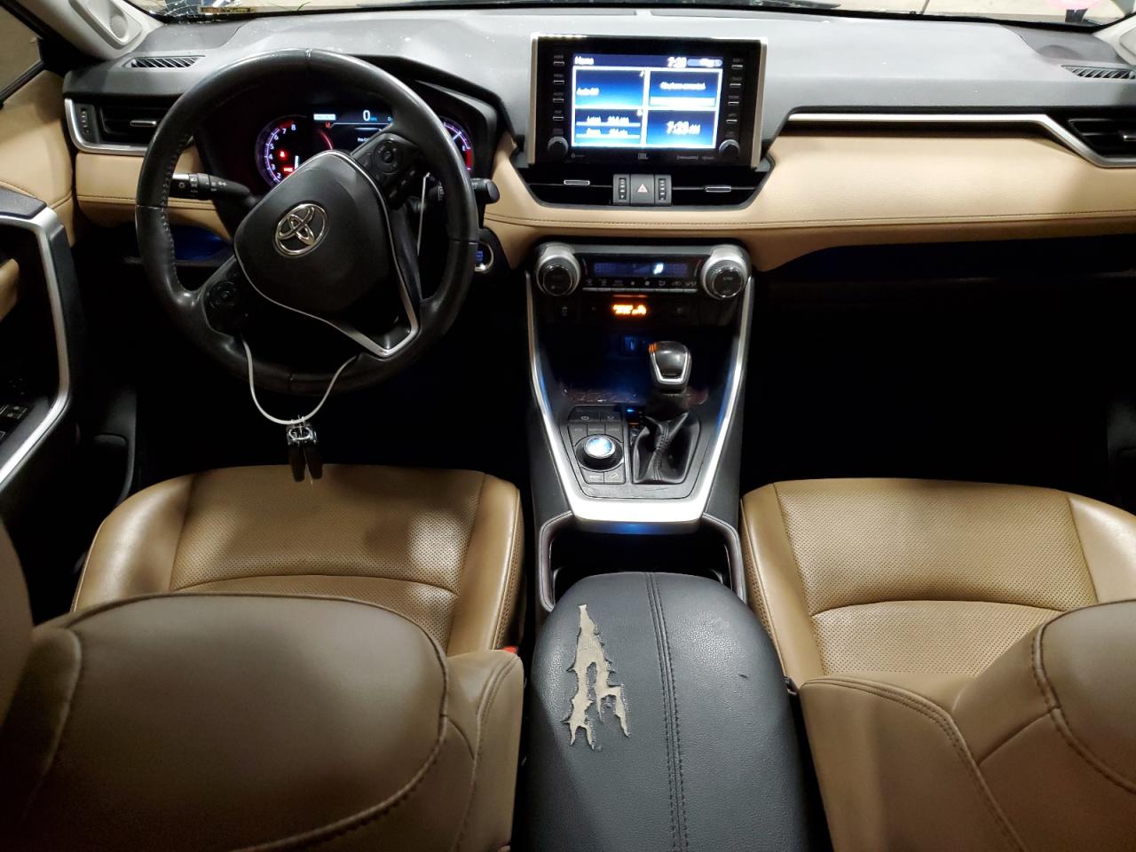 2020 Toyota RAV 4 - Image 8