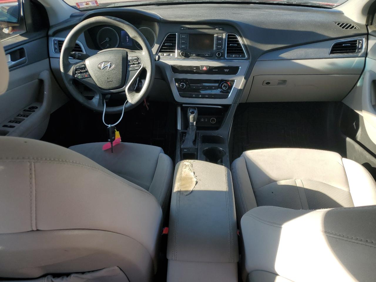 2015 Hyundai Sonata - Image 8