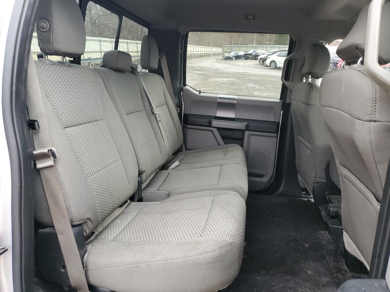 2015 Ford F-150 - Image 11
