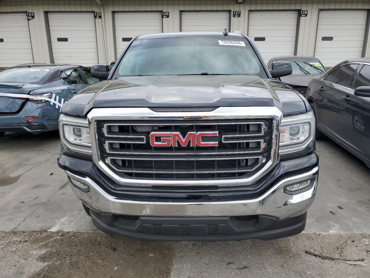 2016 GMC Sierra - Image 5