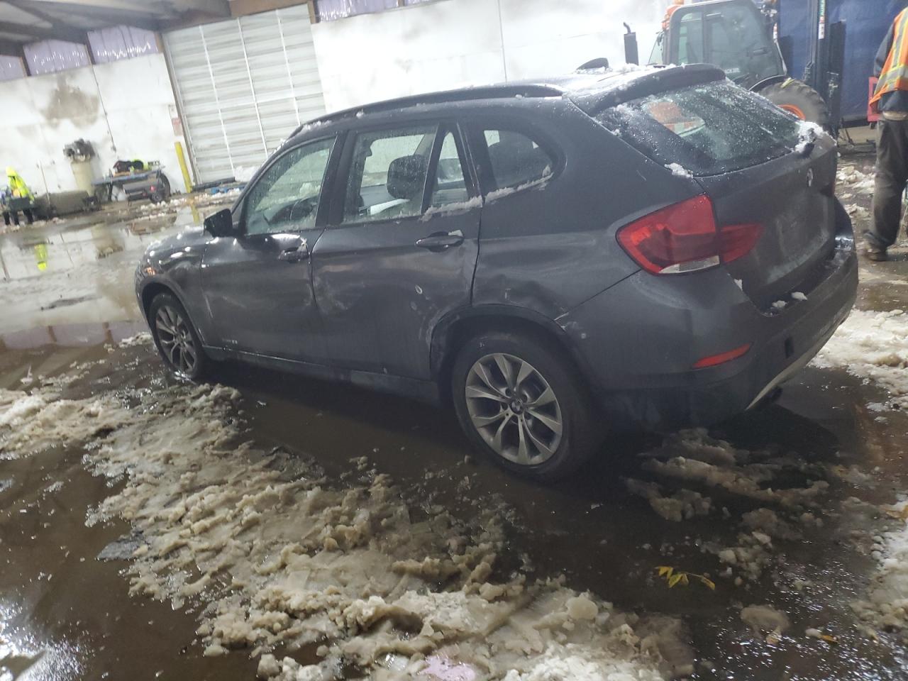 2014 BMW X1 - Image 2