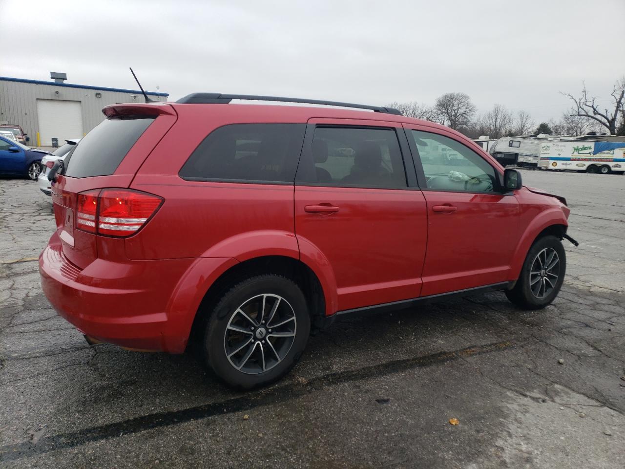 VIN 3C4PDCAB2JT303435 2018 DODGE JOURNEY no.3