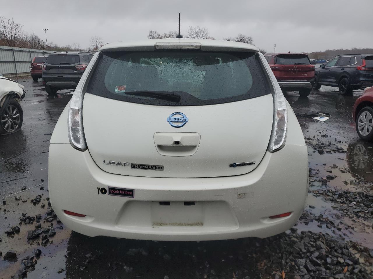 2017 Nissan Leaf - Image 6