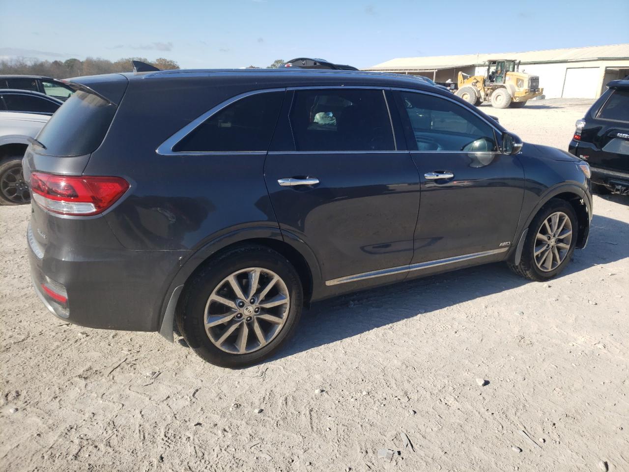 2016 Kia Sorento - Image 3