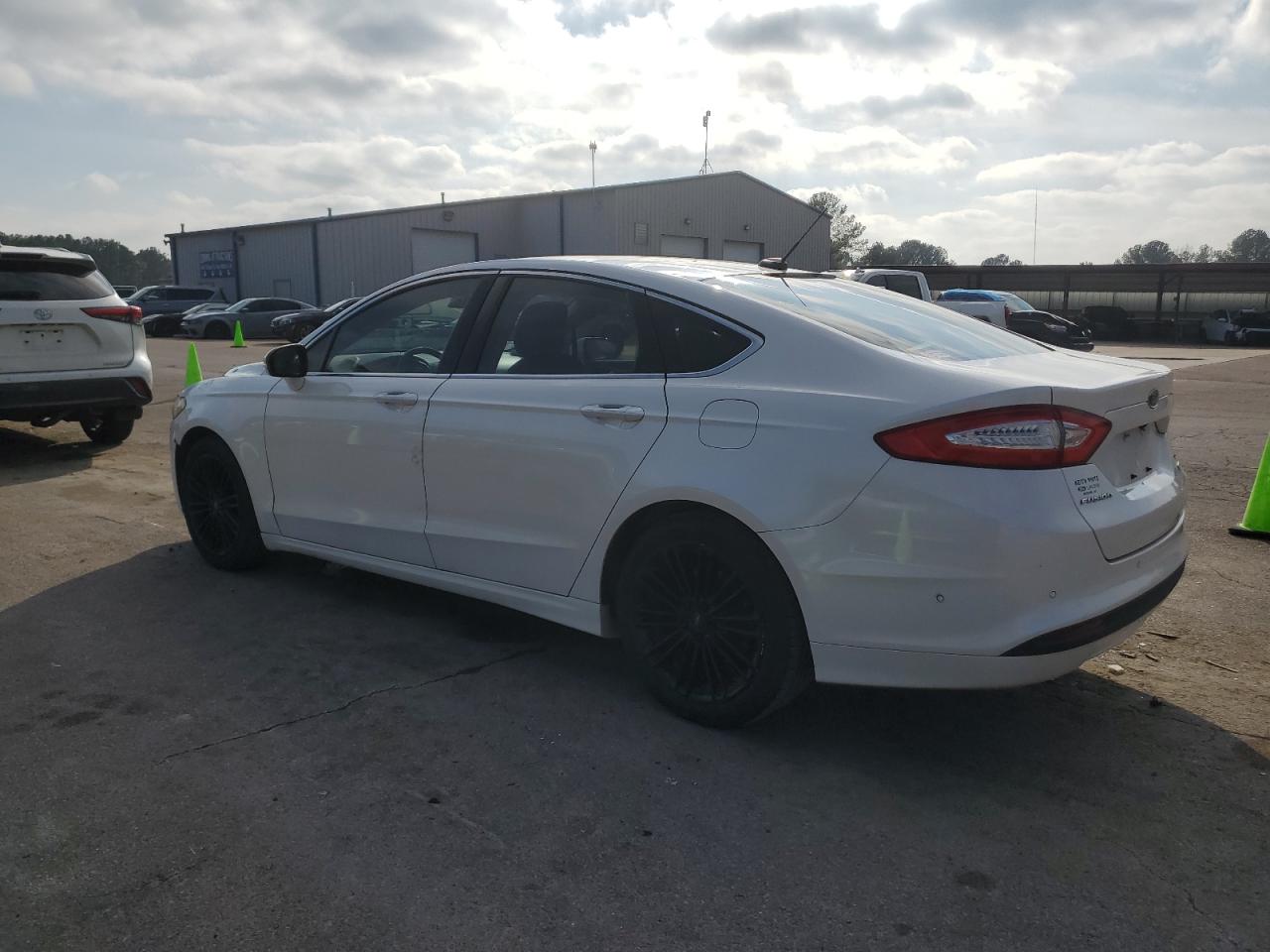 2014 Ford Fusion - Image 2