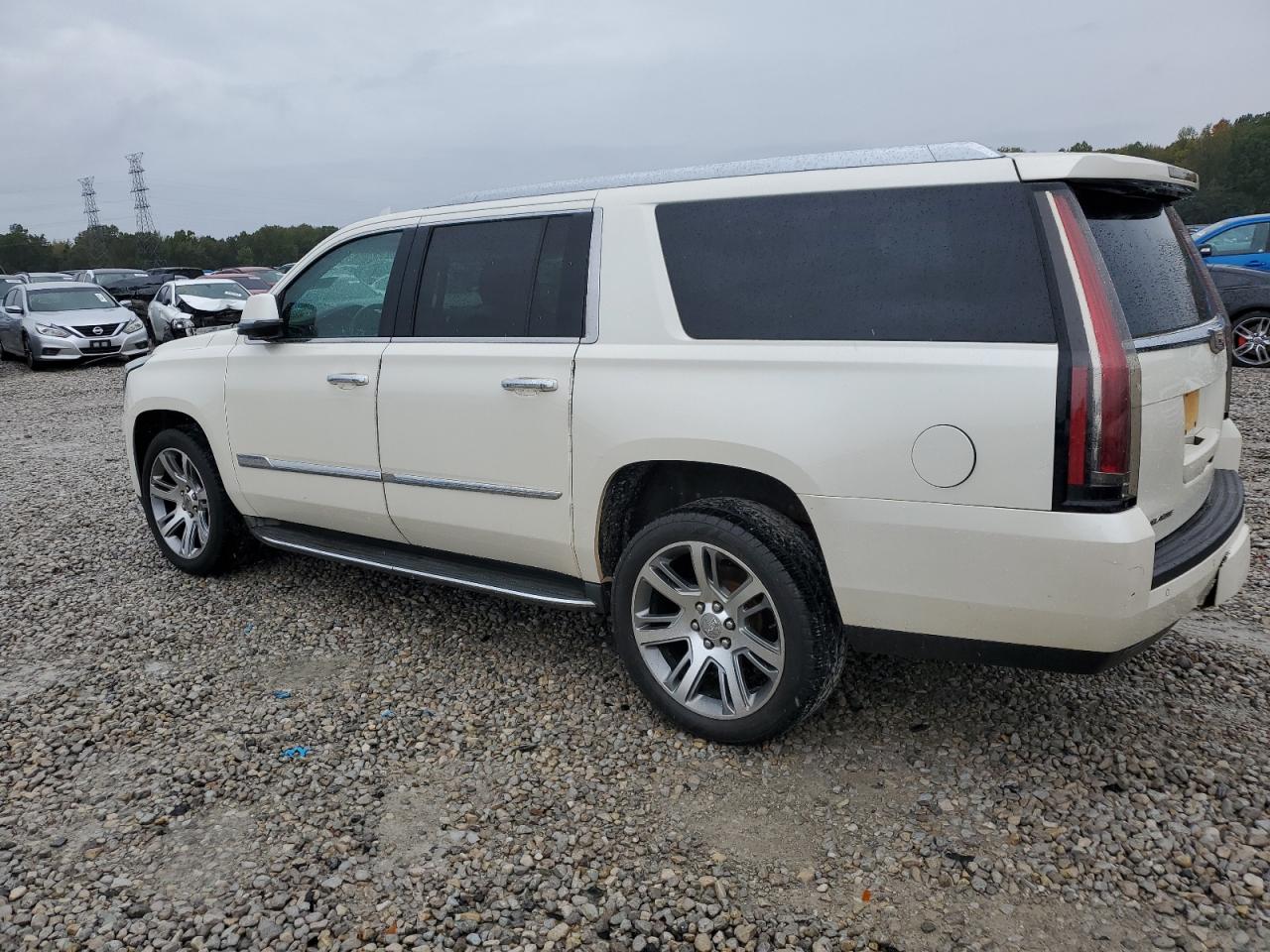 VIN 1GYS3SKJ8FR731565 2015 CADILLAC ESCALADE no.2