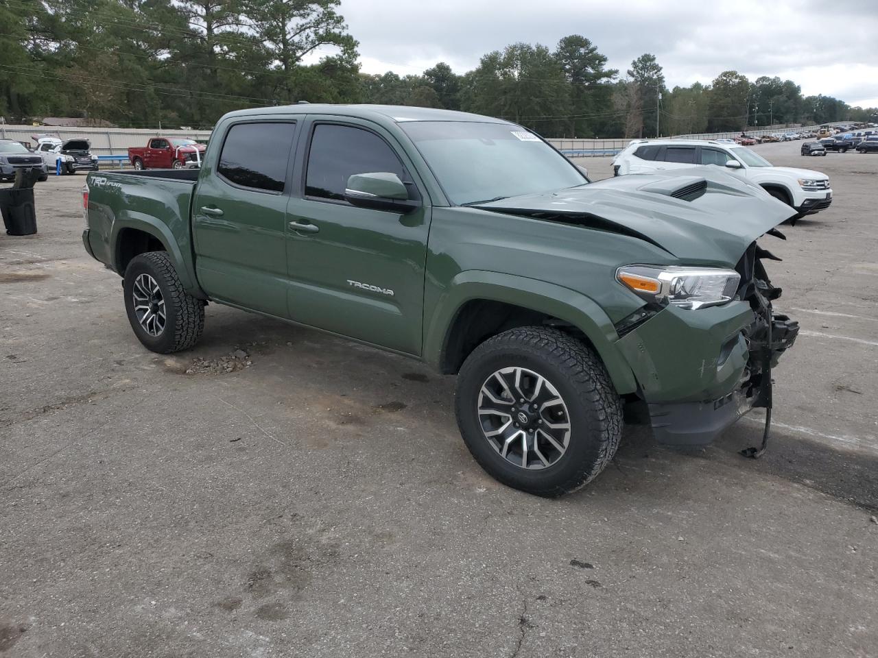 2021 Toyota Tacoma - Image 4