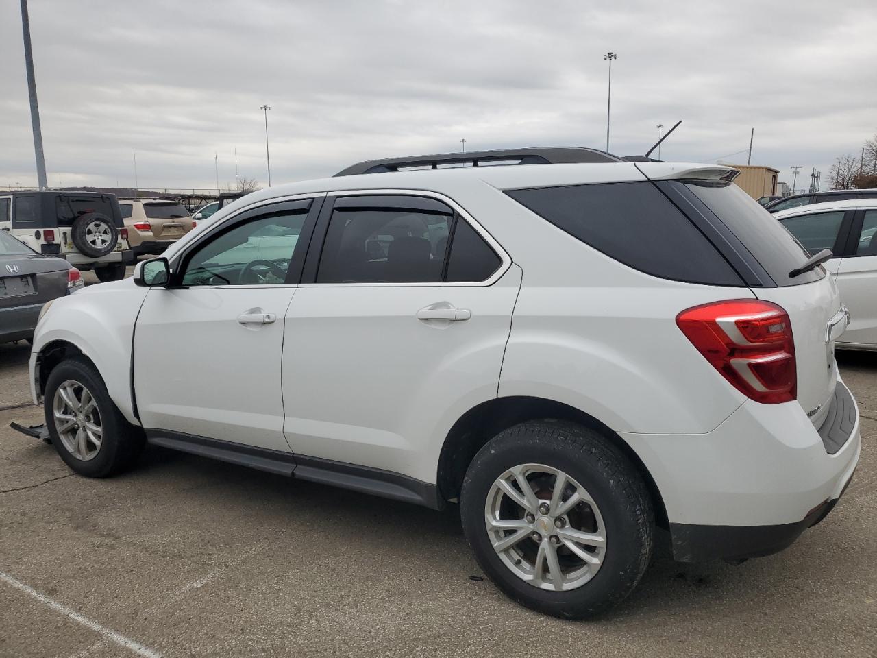 2017 Chevrolet Equinox - Image 2