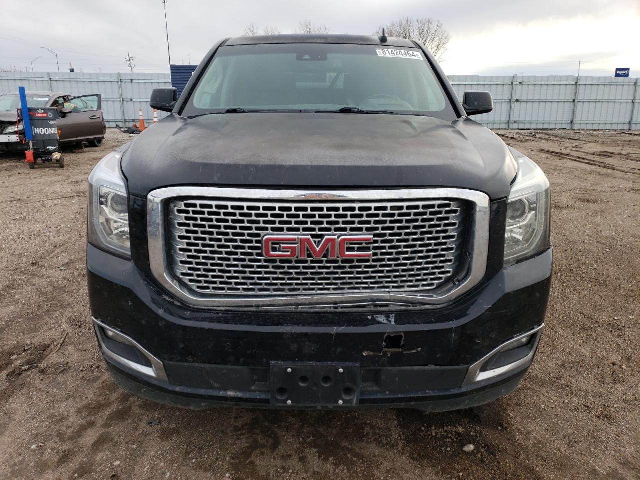 2016 GMC Yukon - Image 5