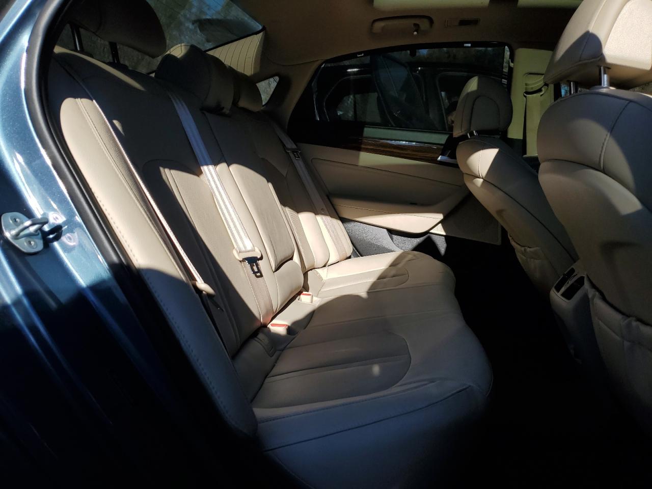 2016 Hyundai Sonata - Image 10