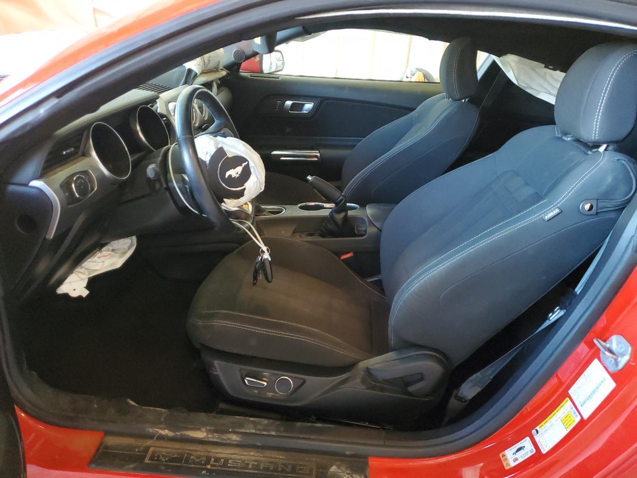 2019 Ford Mustang - Image 7