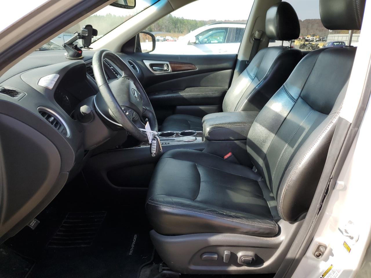 2013 Nissan Pathfinder - Image 7