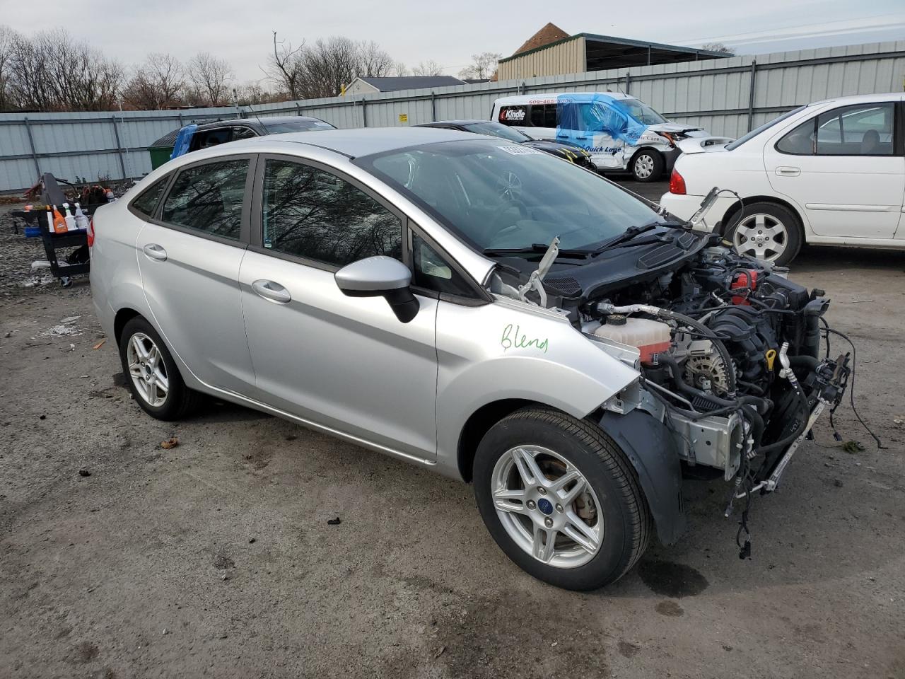 VIN 3FADP4BJ8KM164628 2019 FORD FIESTA no.4