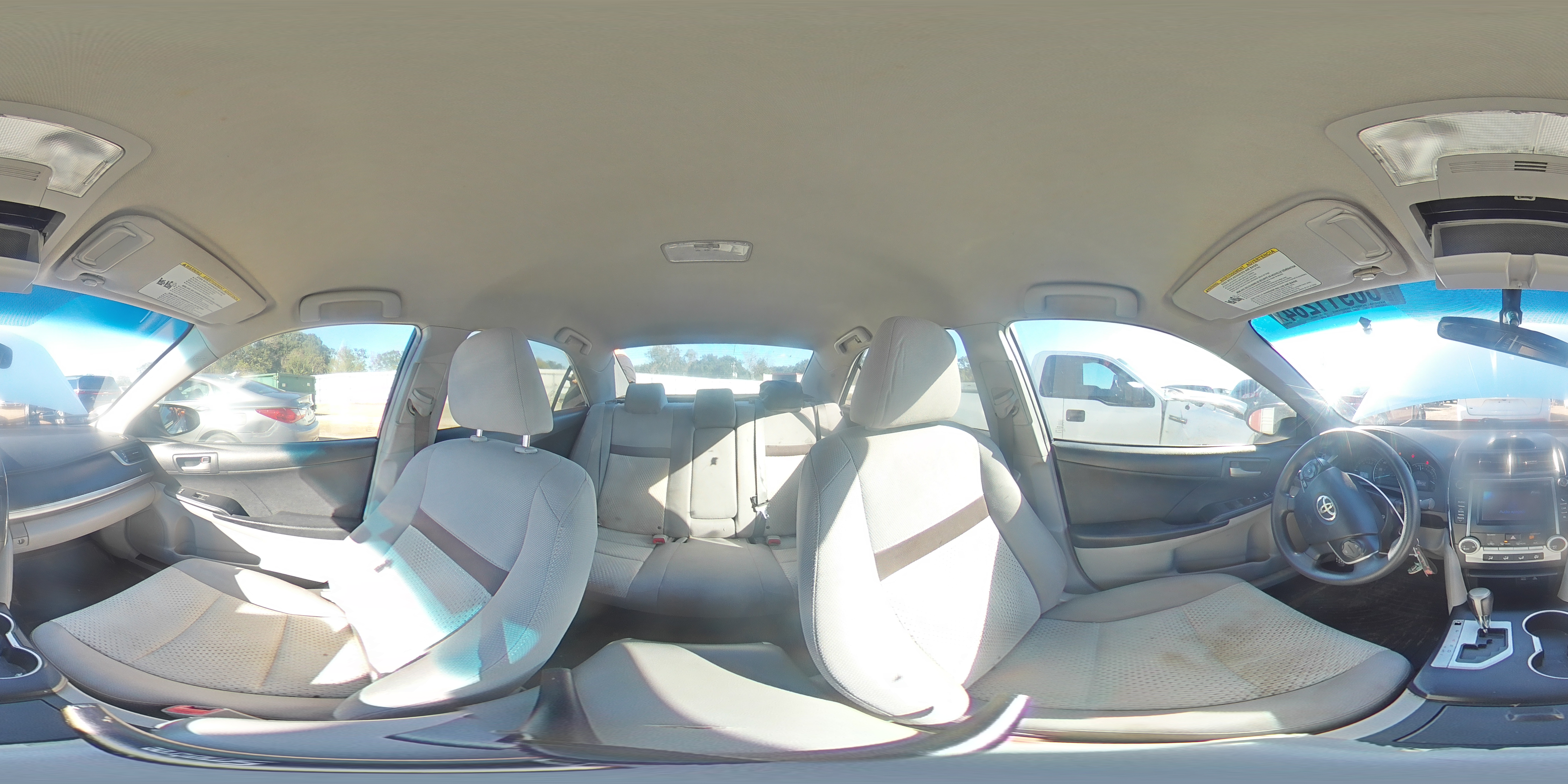 2012 Toyota Camry - Image 12