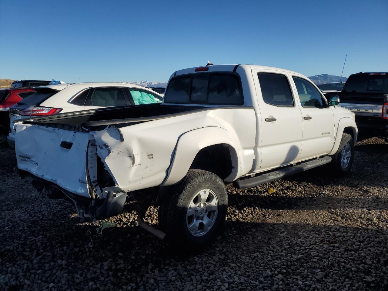 2014 Toyota Tacoma - Image 3