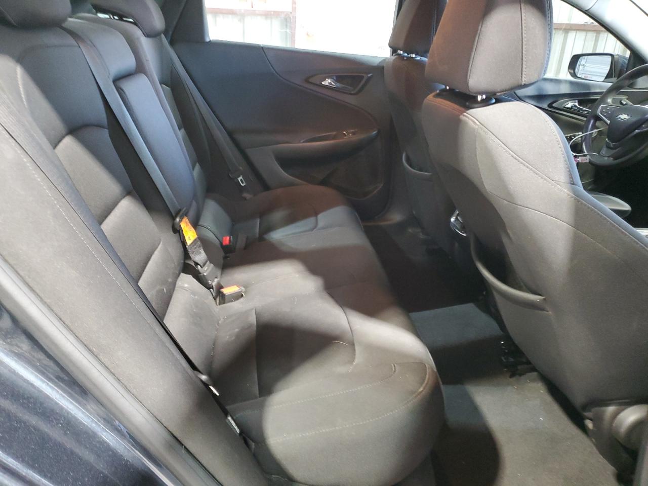 2019 Chevrolet Malibu - Image 10