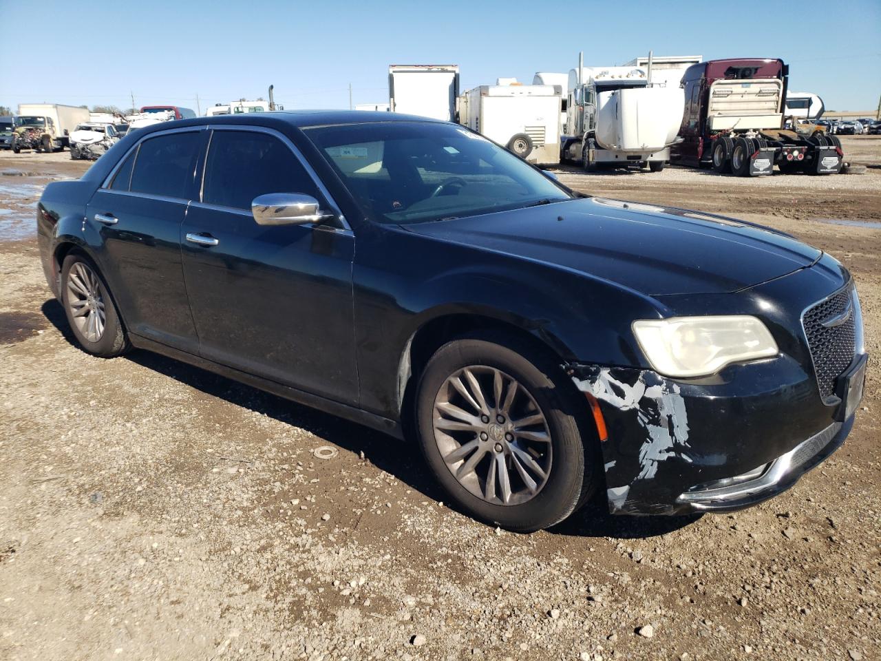 2016 Chrysler 300 - Image 4