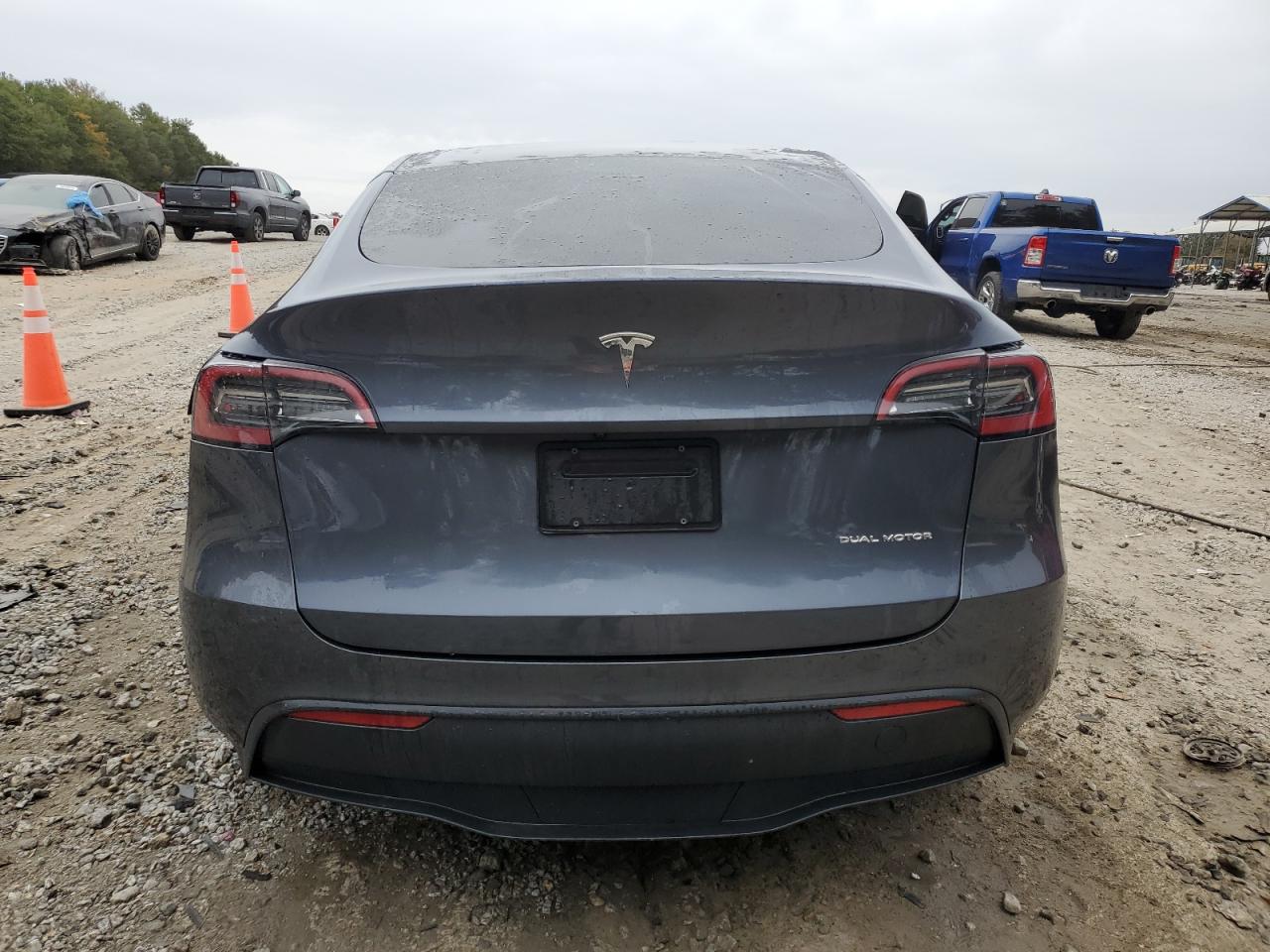 2023 Tesla Model Y VIN: 7SAYGDEE3PF617109 Lot: 78546304