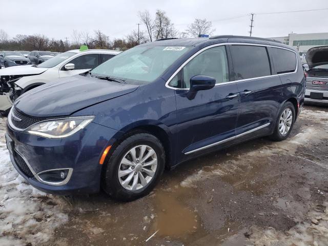  CHRYSLER PACIFICA 2017 Синий