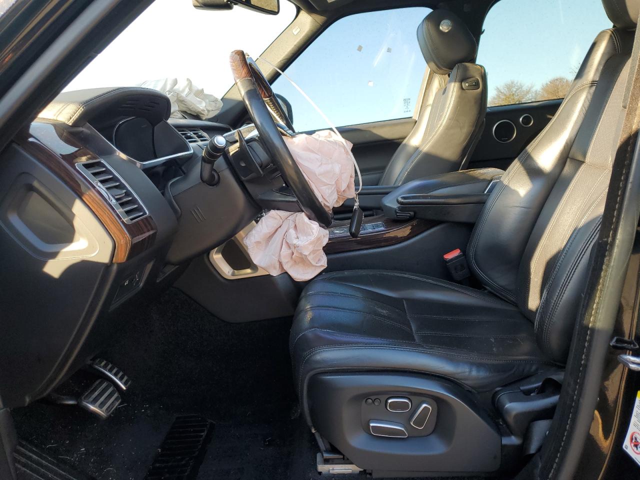 2015 Land Rover Range Rover - Image 7